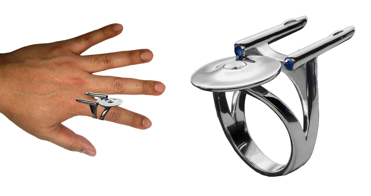 香烟对社会的影响：从健康，经济和文化角度跨越时空的考察