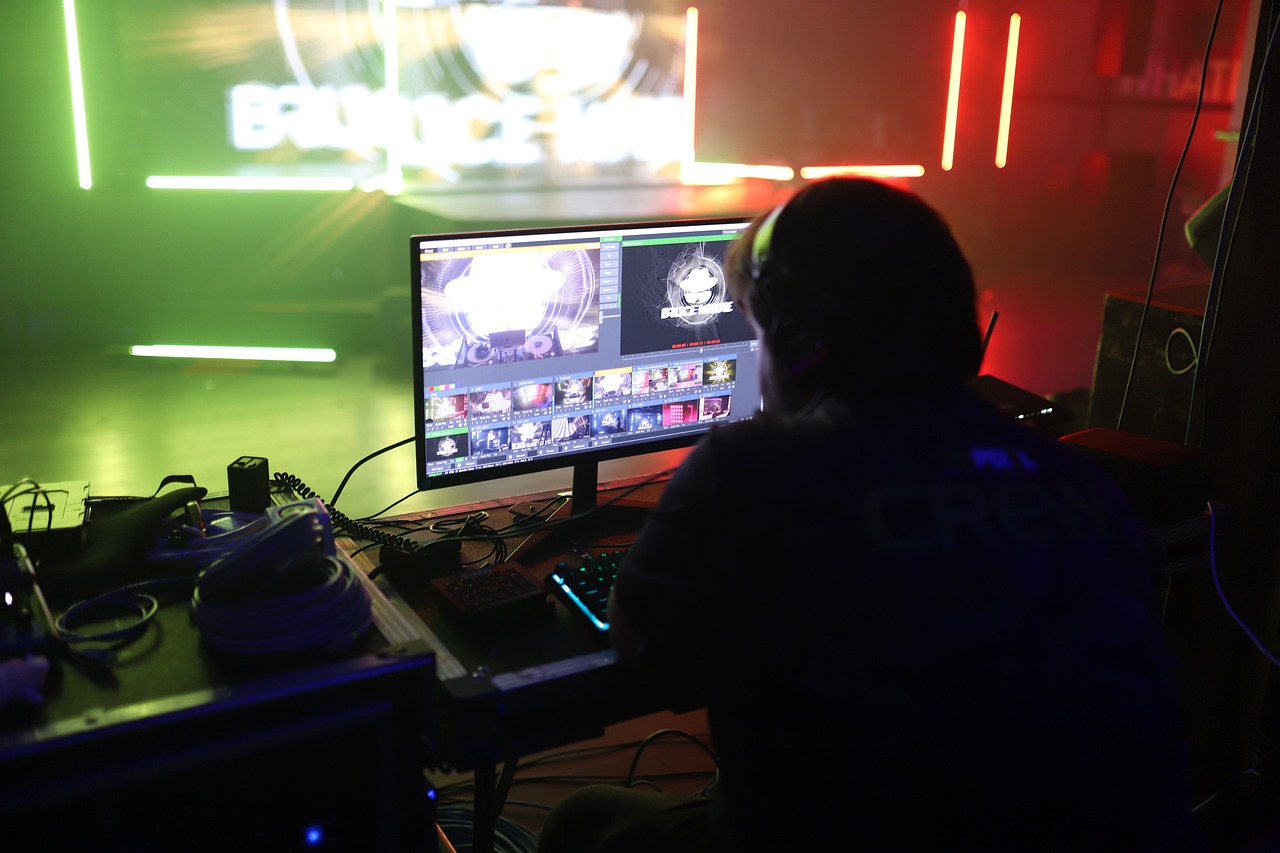 如何使用关卡编辑器来代替使用技术支持辅助