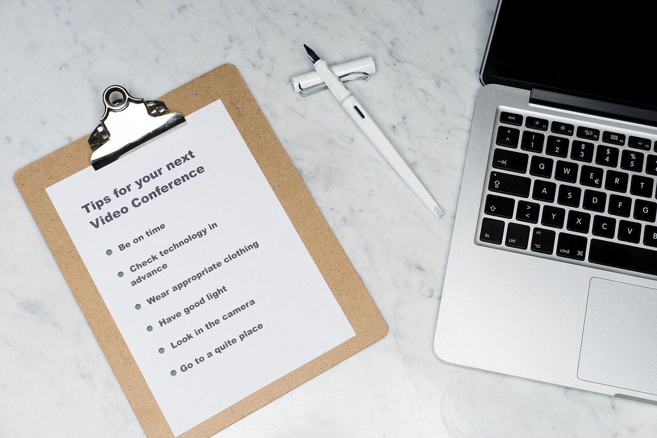 如何在处理技术支持辅助程序时计算成本？